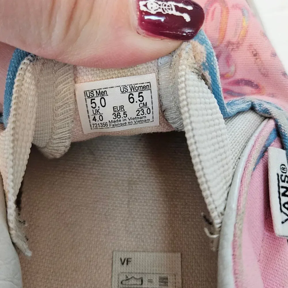 Vans Classic Slip On Shoe Sneaker Hand Painted Upcycle Light Pink‎ Women's 6.5